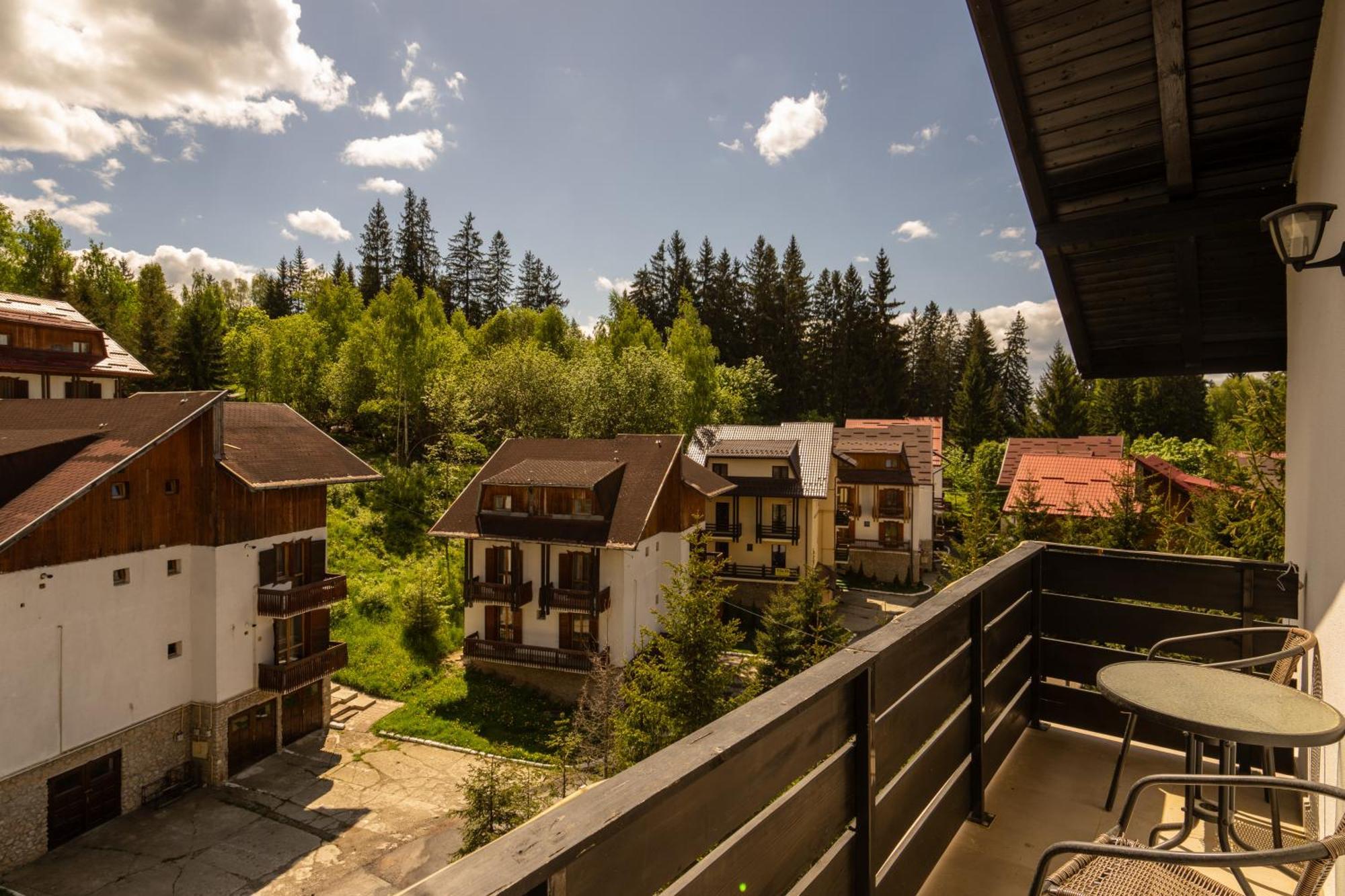 Dinvis Apartments Poiana Brasov Exterior photo